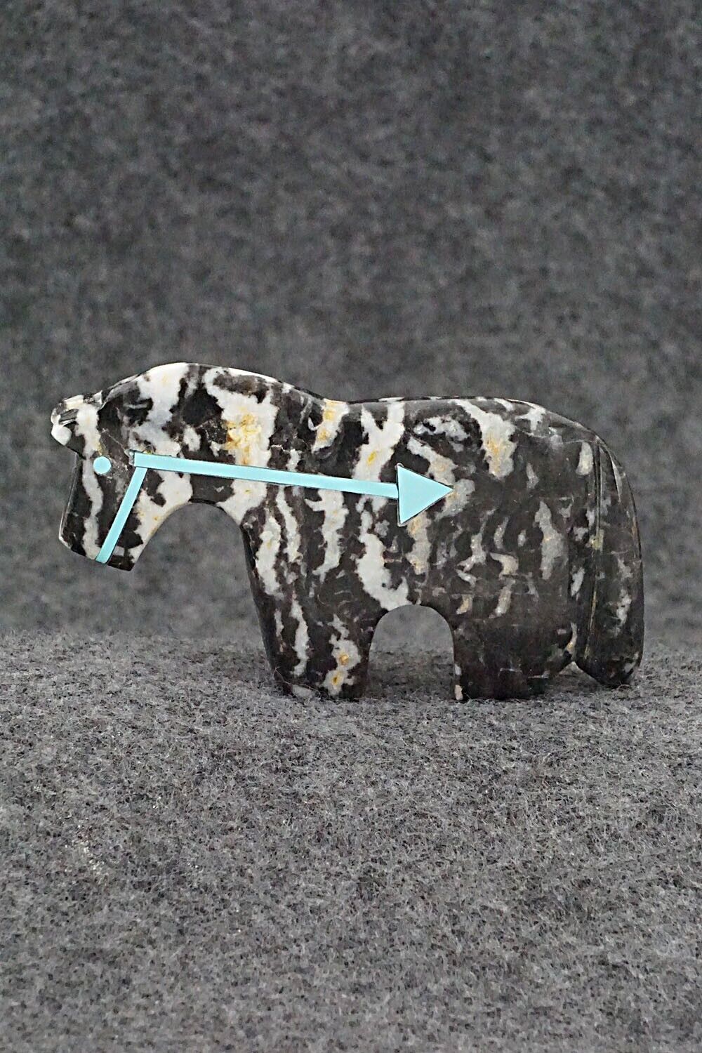 Horse Zuni Fetish Carving - Bernard Laiwakete