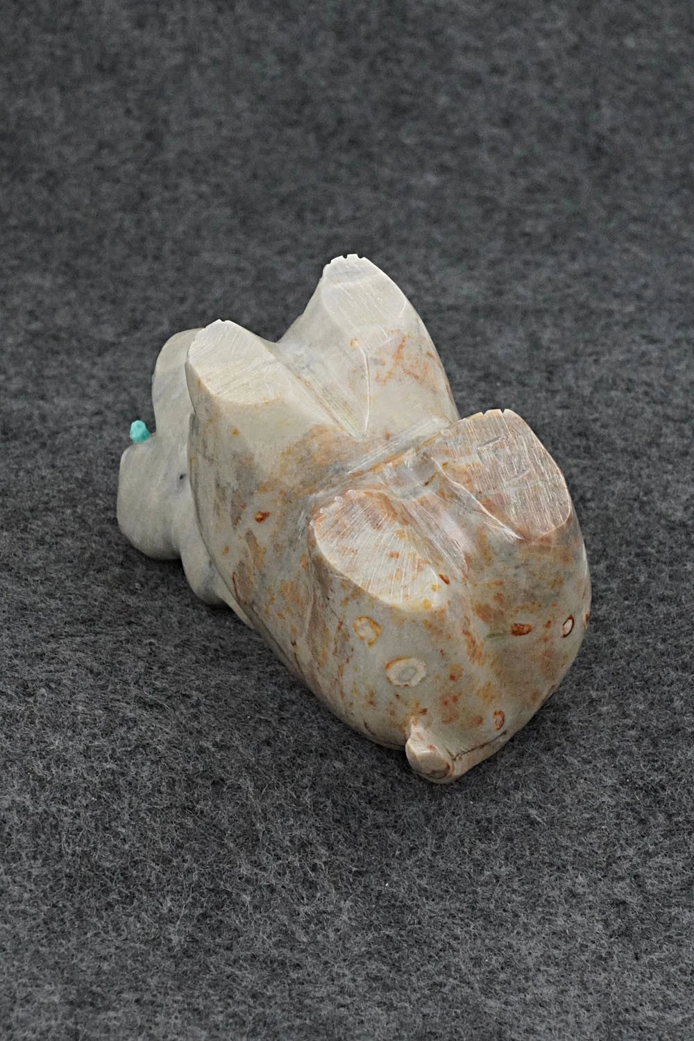 Hippo Zuni Fetish Carving - Enrike Leekya