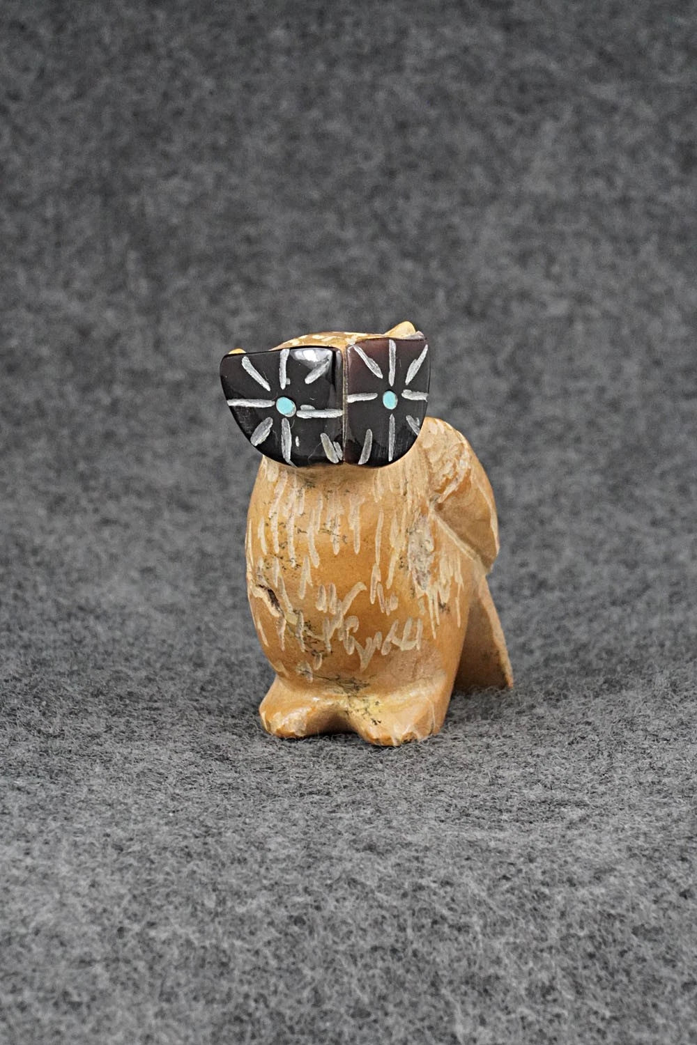 Owl Zuni Fetish Carving - Freddie Leekya