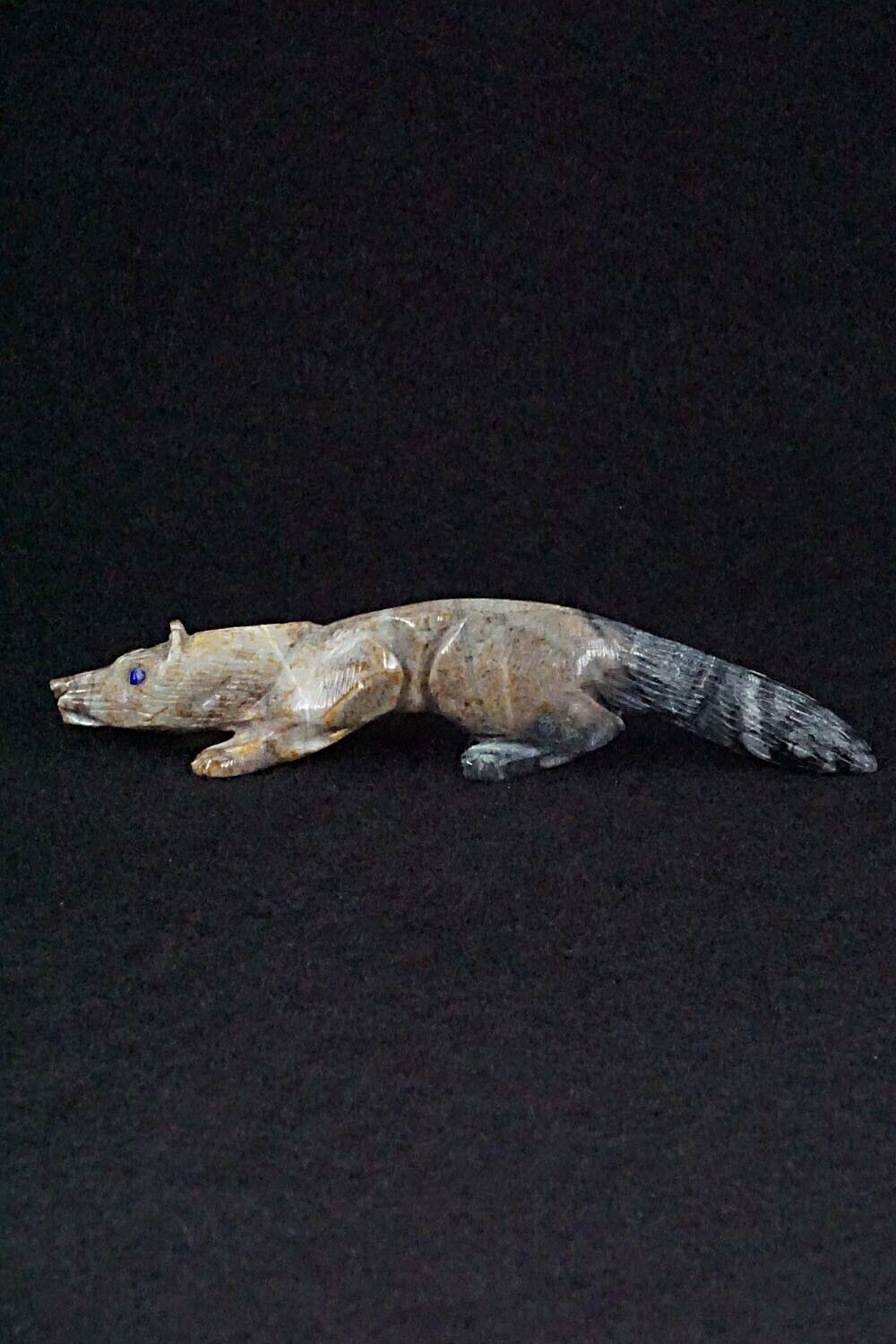 Wolf Zuni Fetish Carving - Lance Cheama