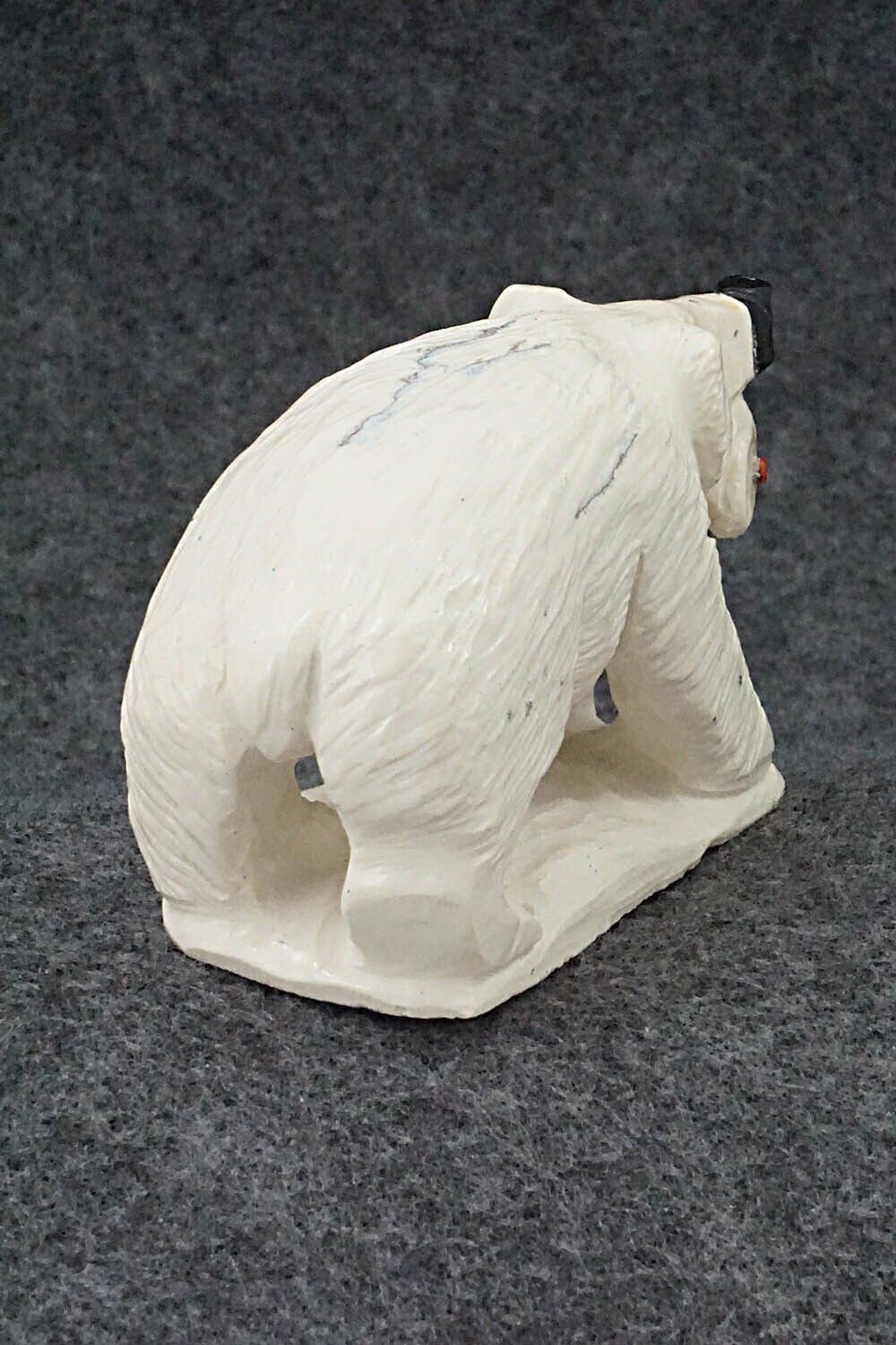 Bear with Fish Zuni Fetish Carving - Derrick Kaamasee