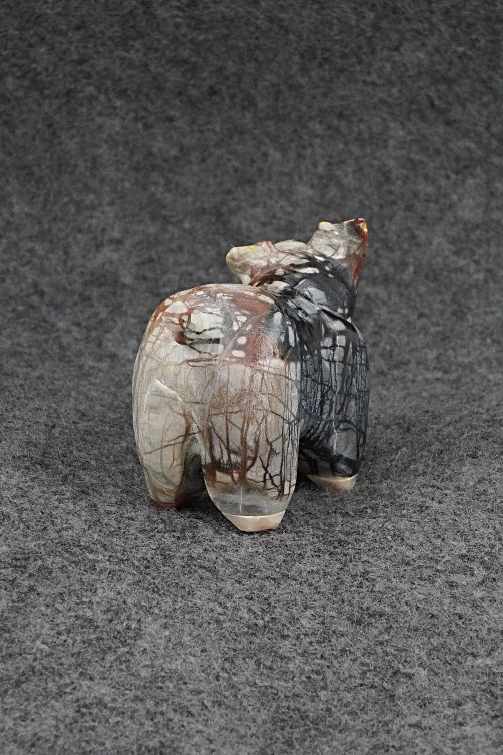 Pig Zuni Fetish Carving - Freddie Leekya