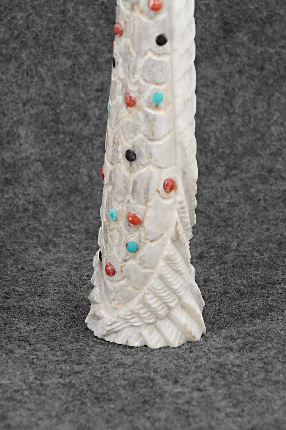 Corn Maiden Zuni Fetish Carving - Garrick Weeka
