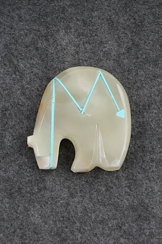 Bear Zuni Fetish Carving - Kenric Laiwakete