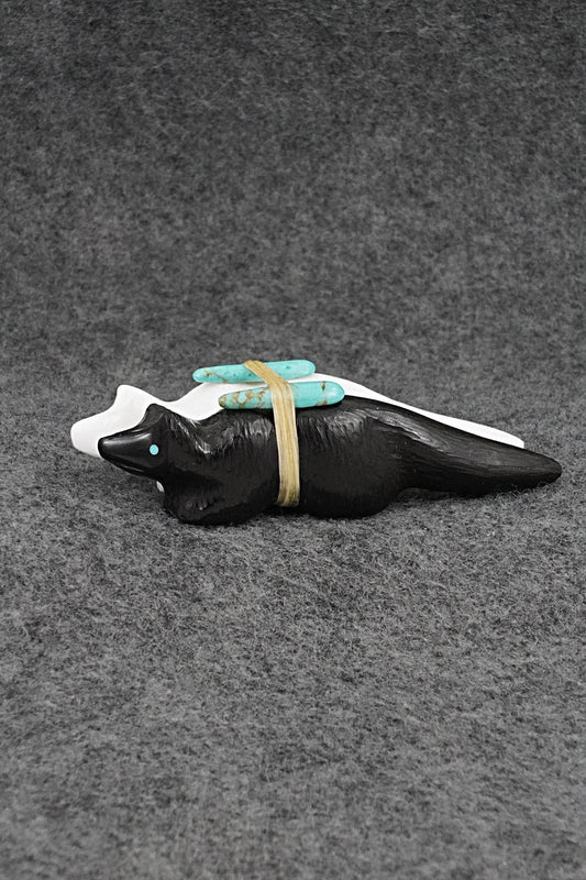 Wolf Zuni Fetish Carving - Herb Halate