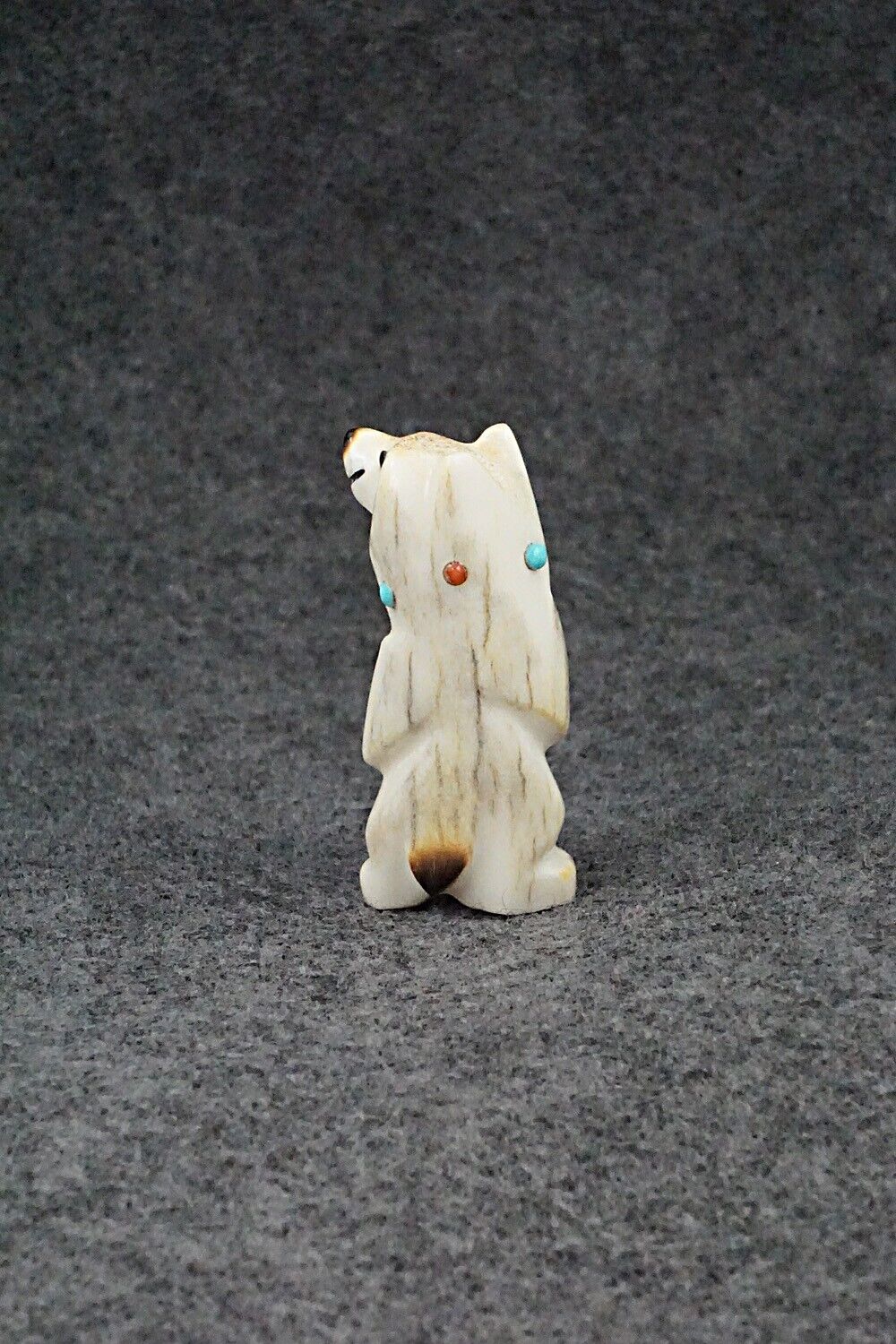 Bear Zuni Fetish Carving - Claudia Peina