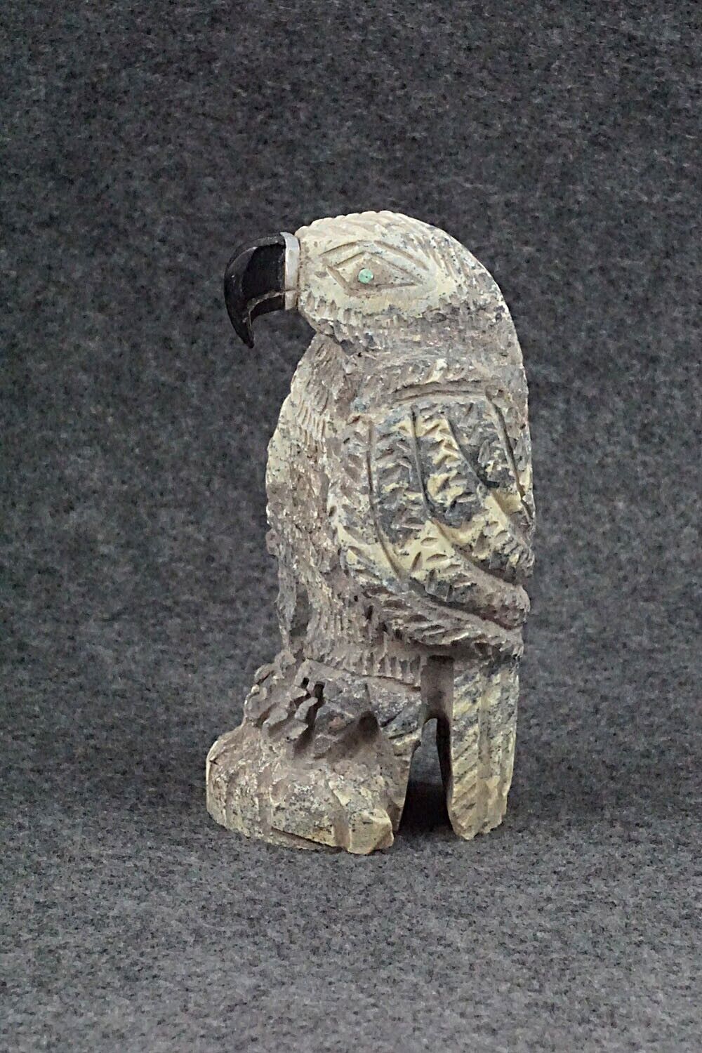 Eagle Zuni Fetish Carving - Jon Quam