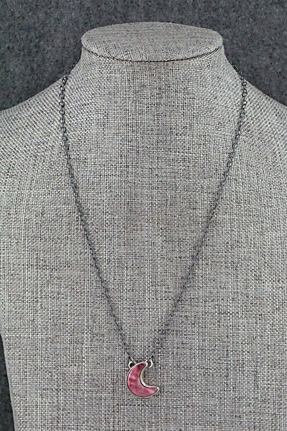 Spiny Oyster & Sterling Silver Necklace - Bernyse Chavez