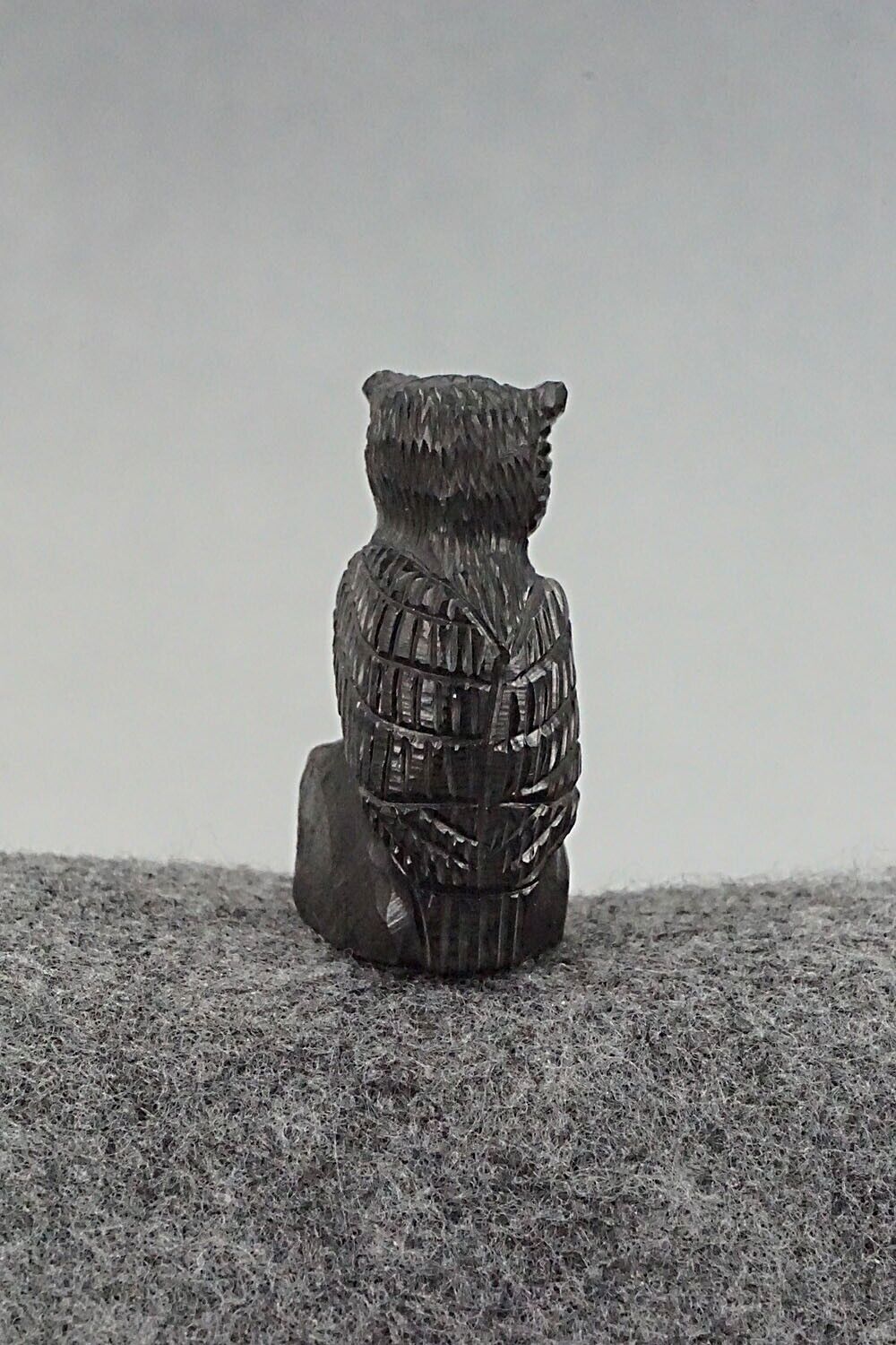 Owl Zuni Fetish Carving - Chris Peina
