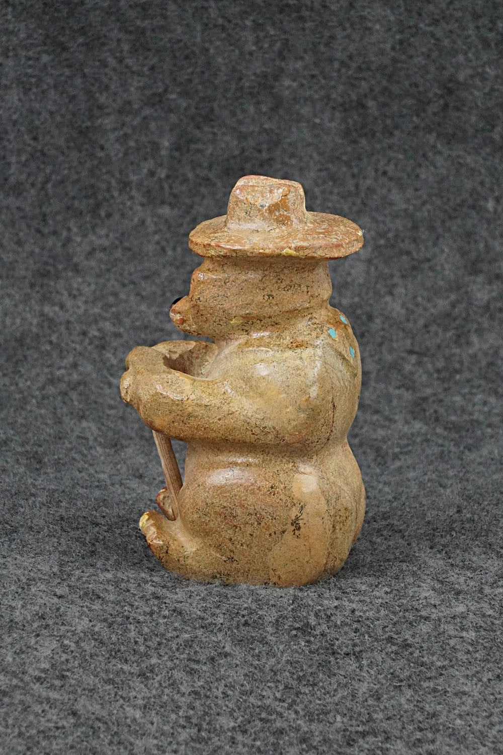 Bear Zuni Fetish Carving - Freddie Leekya