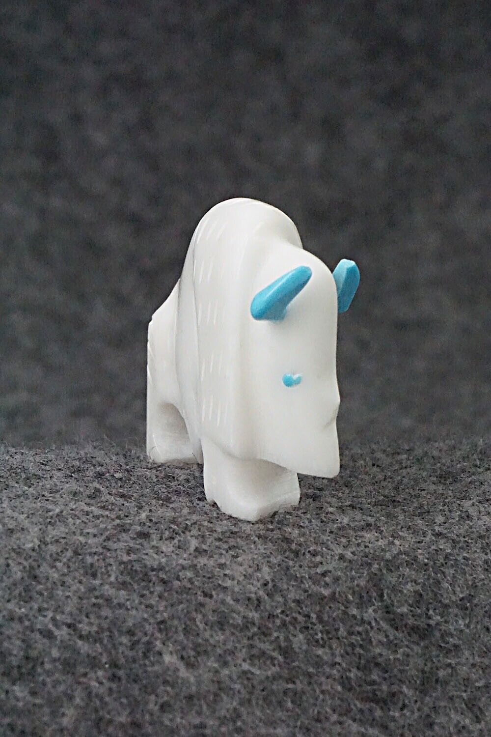 Buffalo Zuni Fetish Carving - Todd Etsate