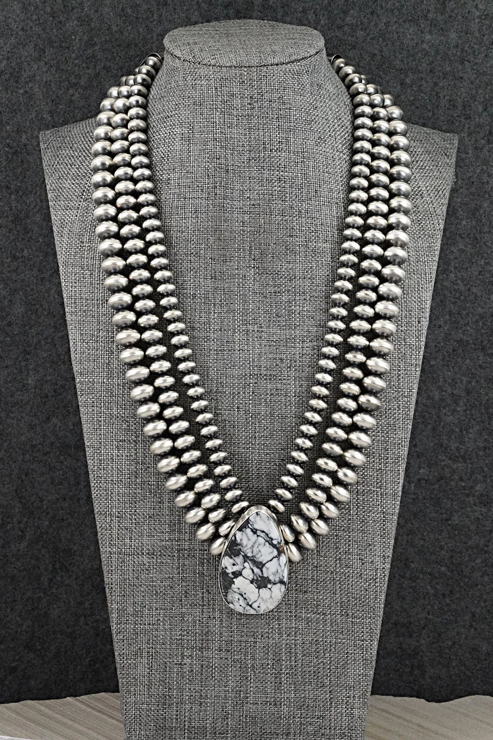 White Buffalo & Sterling Silver Navajo Pearl Necklace - Gruber & Halwood