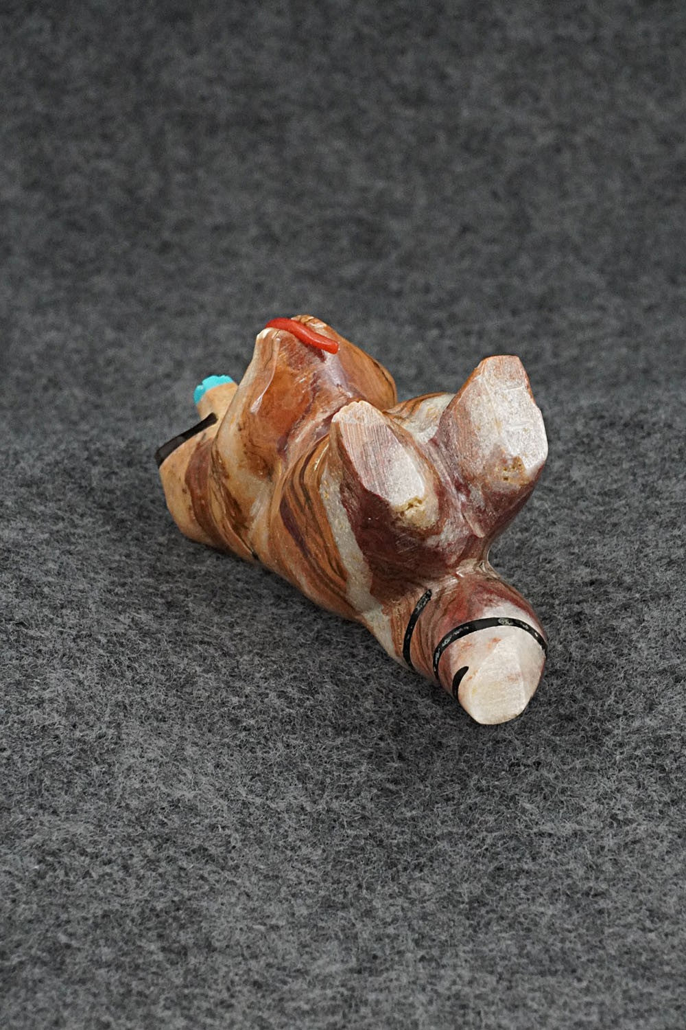 Raccoon Zuni Fetish Carving - Enrike Leekya