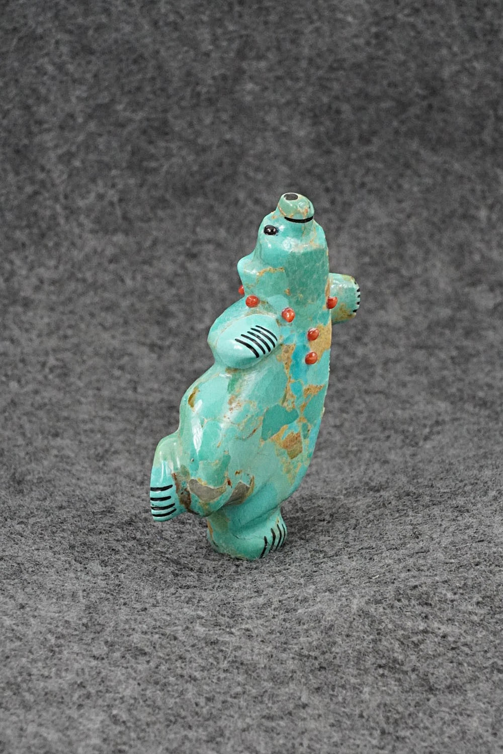 Bear Zuni Fetish Carving - Claudia Peina