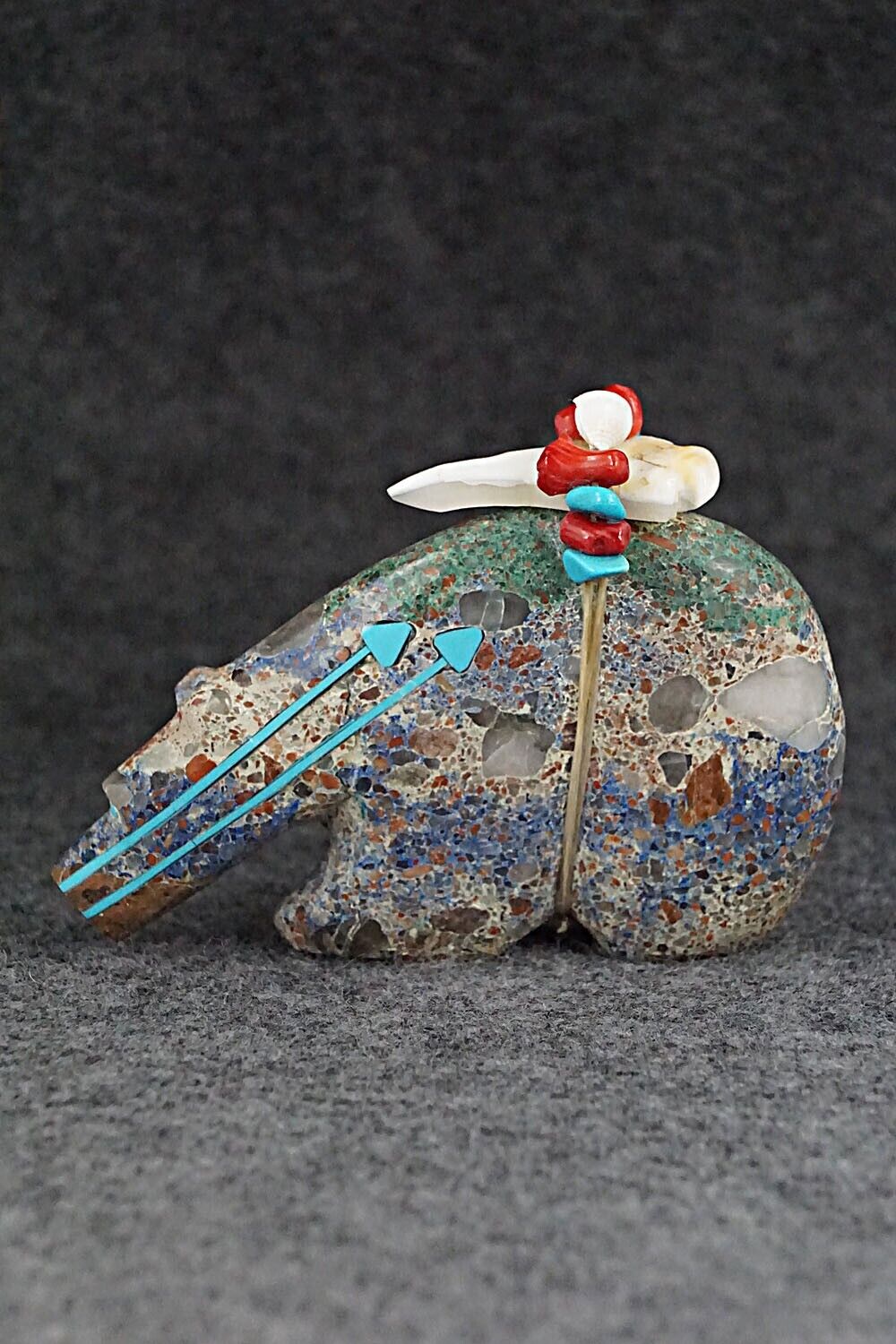 Bear Zuni Fetish Carving - Donovan Laiwakete