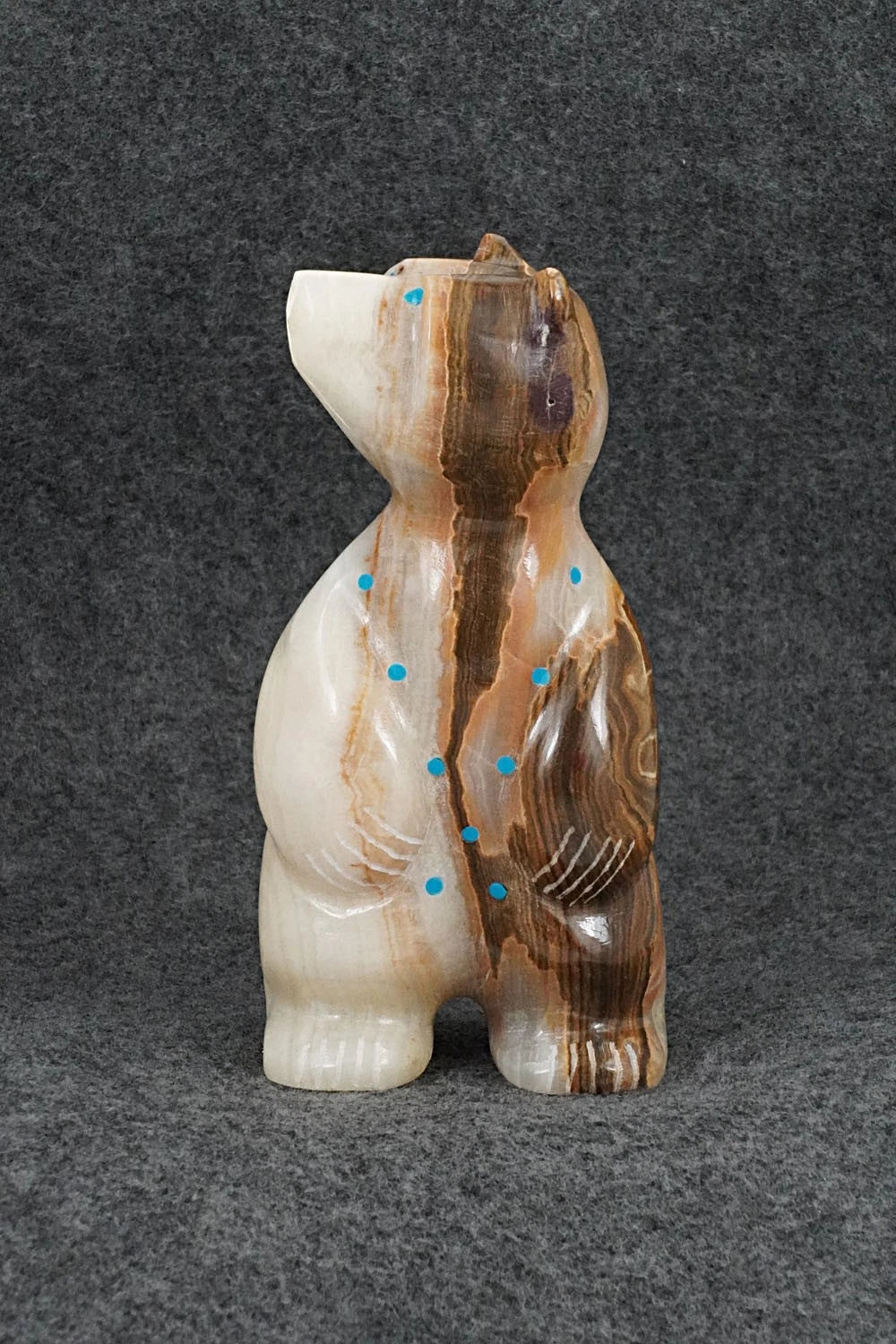 Bear Zuni Fetish Carving - Nelson Yatsattie