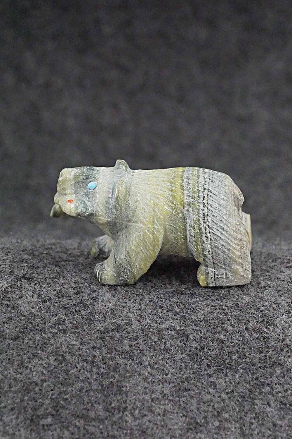 Bear with Fish Zuni Fetish Carving - Derrick Kaamasee