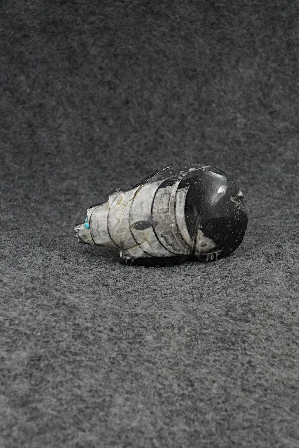 Bear Zuni Fetish Carving - Danette Laate