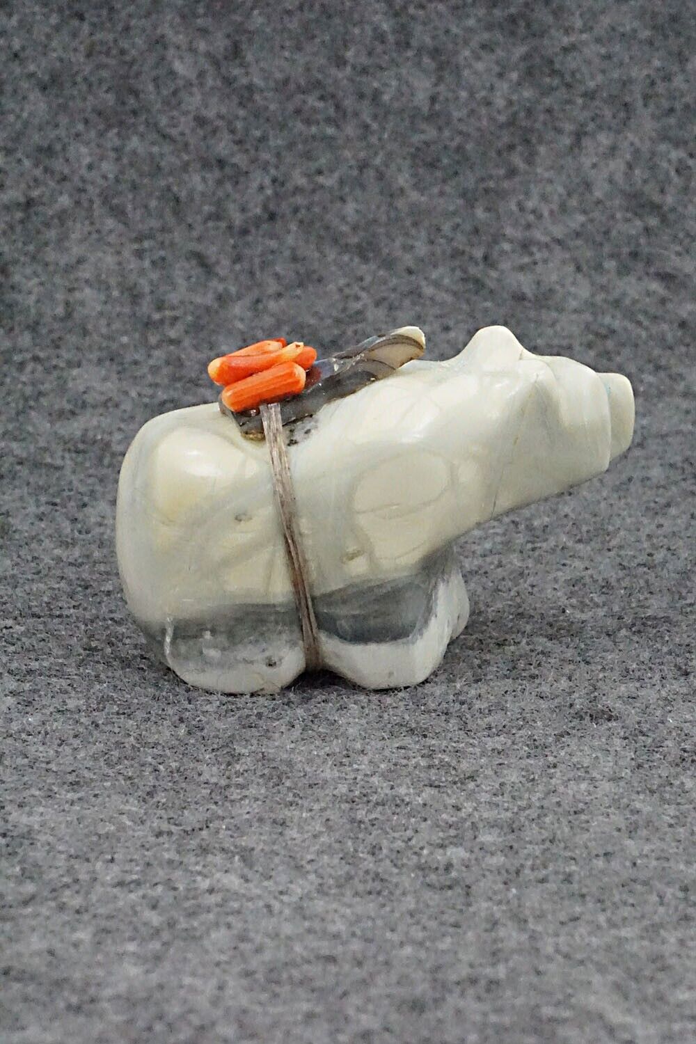 Bear Zuni Fetish Carving - Donovan Laiwakete