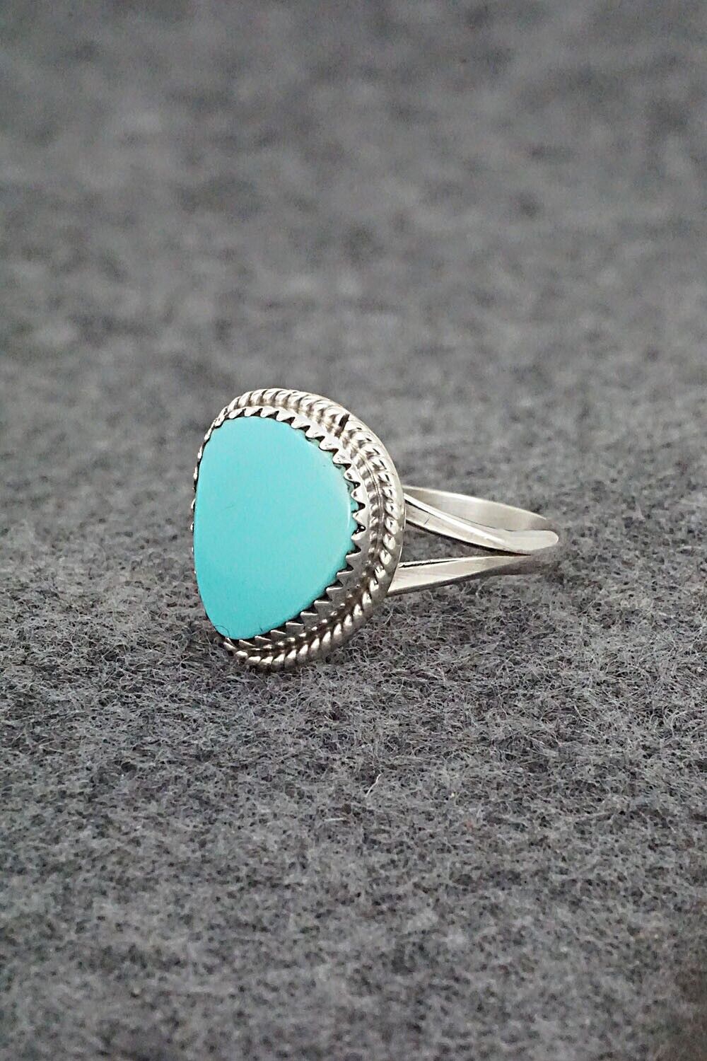 Turquoise & Sterling Silver Ring - Robert Martinez - Size 7