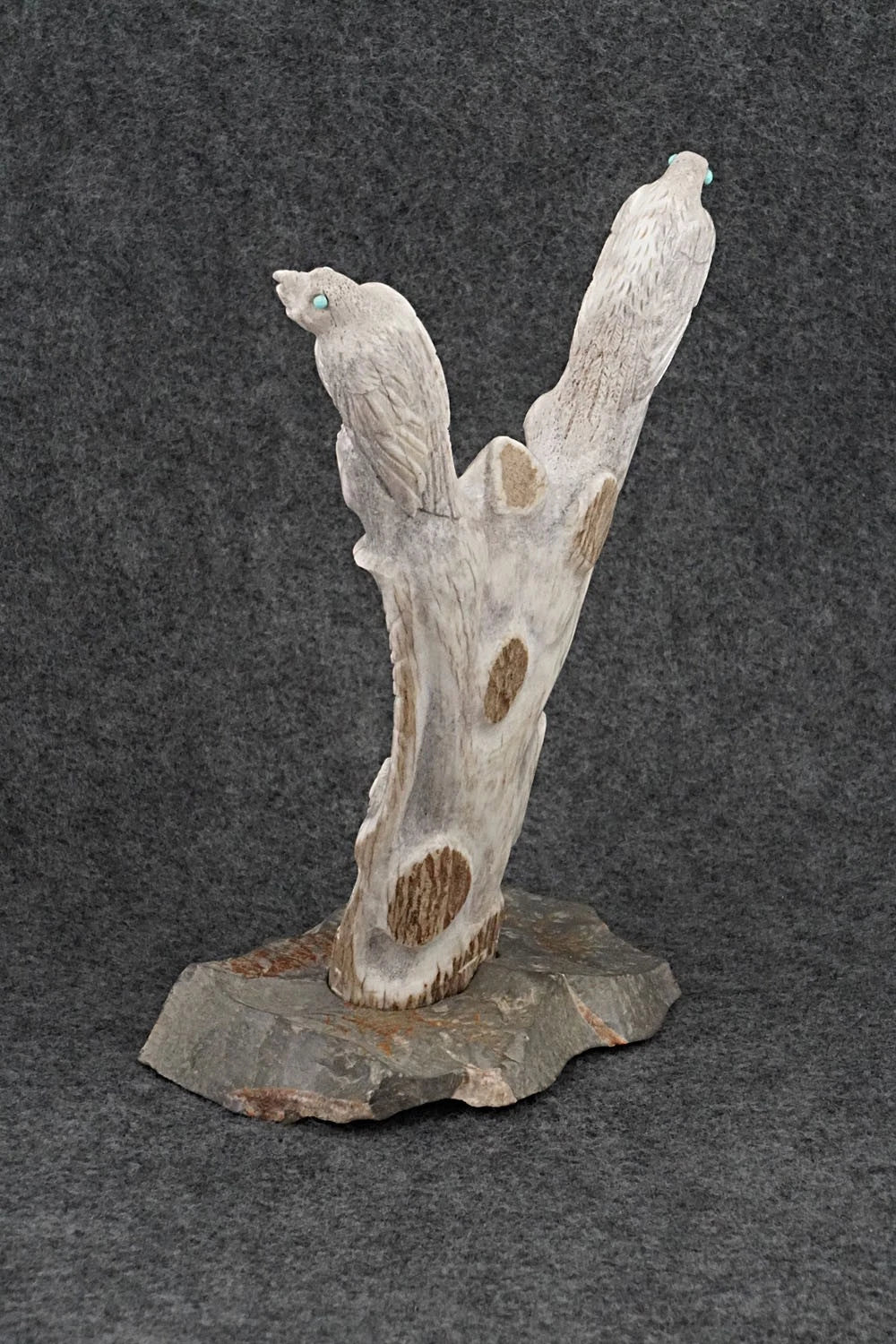 Eagle Zuni Fetish Carving - Terrance Panteah