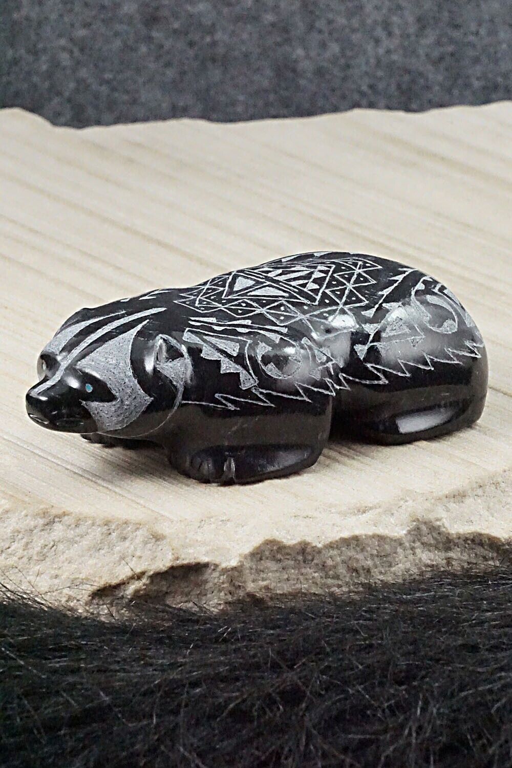 Badger Zuni Fetish Carving - Curtis Garcia