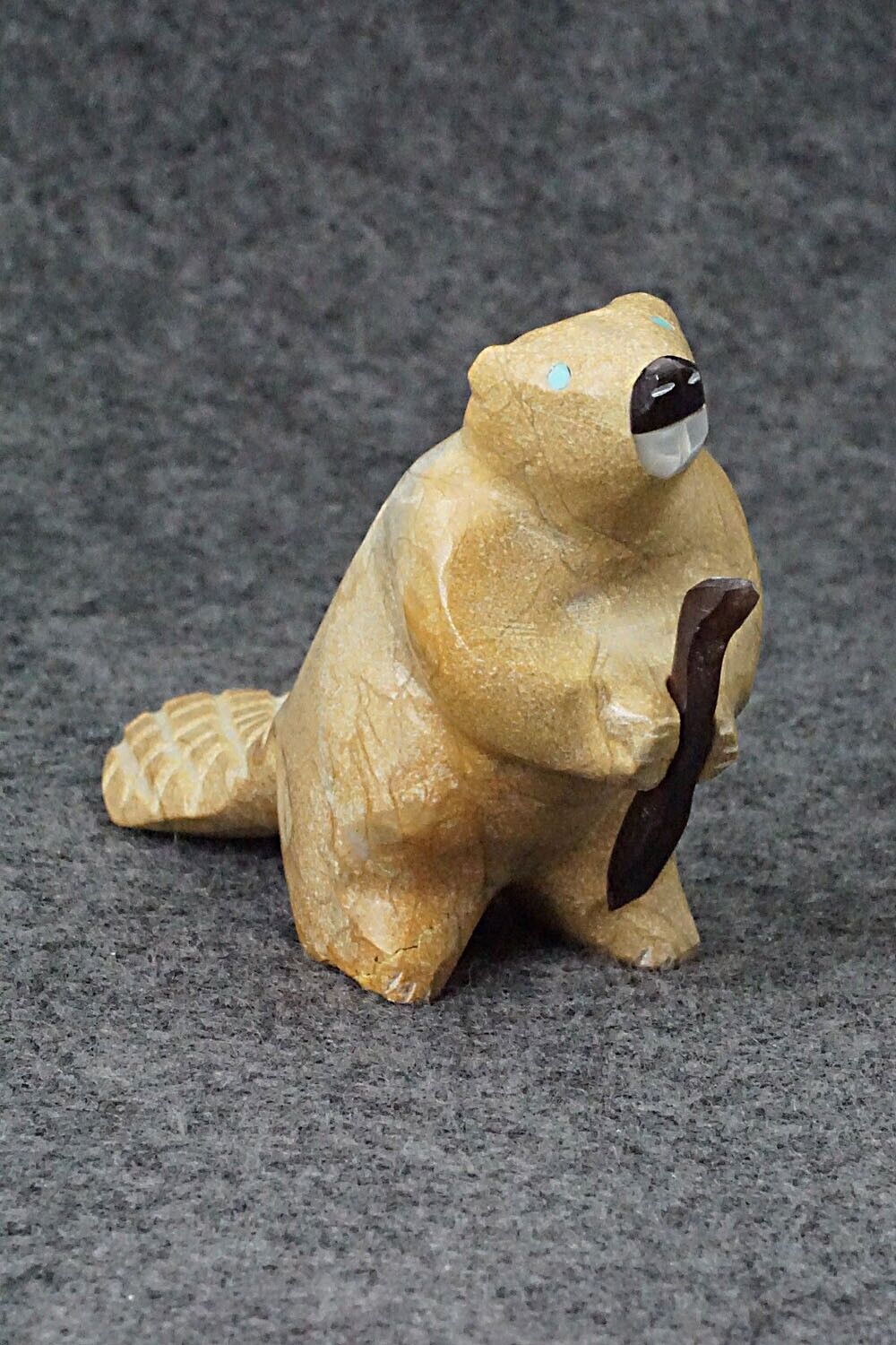 Beaver Zuni Fetish Carving - Enrike Leekya