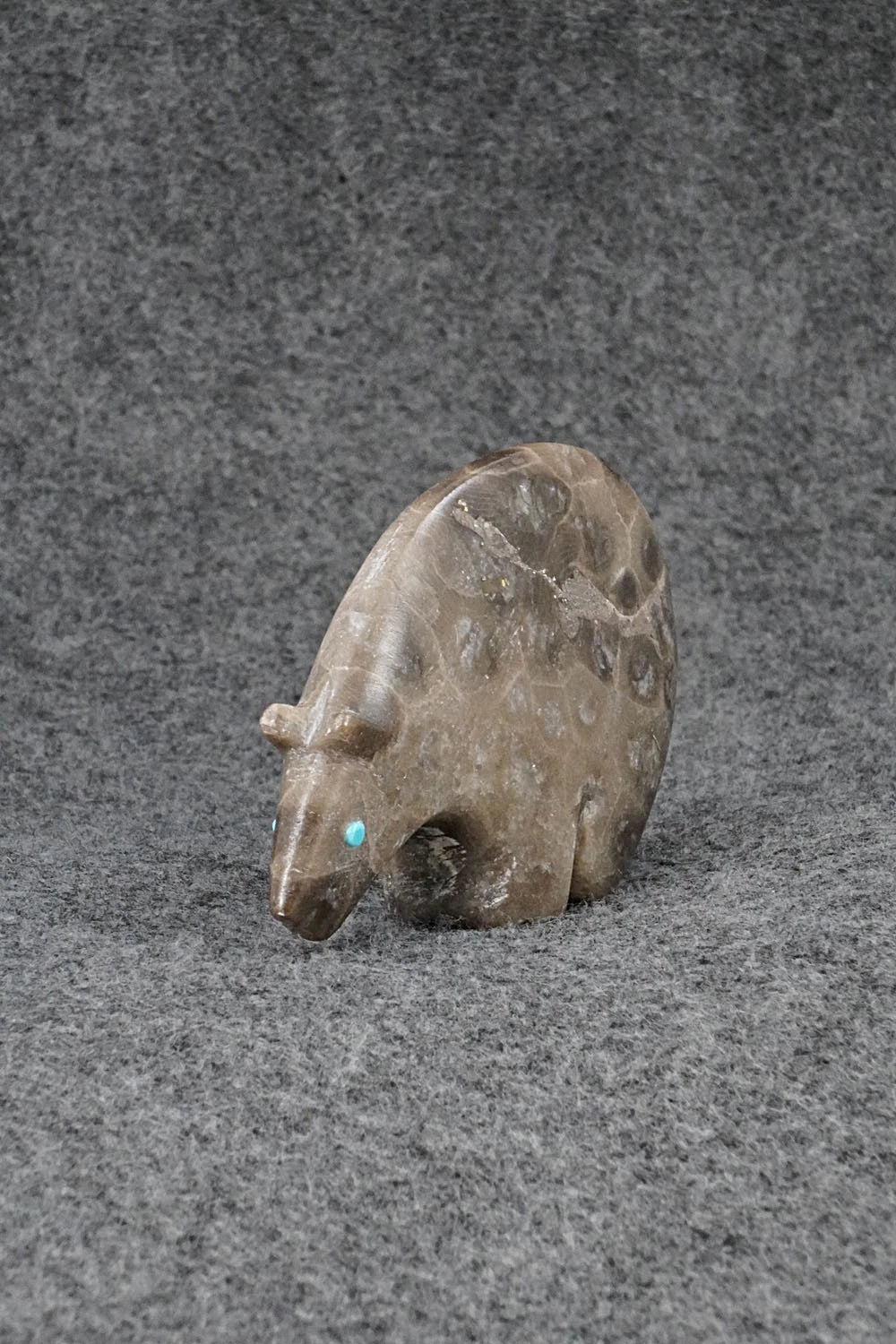 Bear Zuni Fetish Carving - Ronnie Lunasee