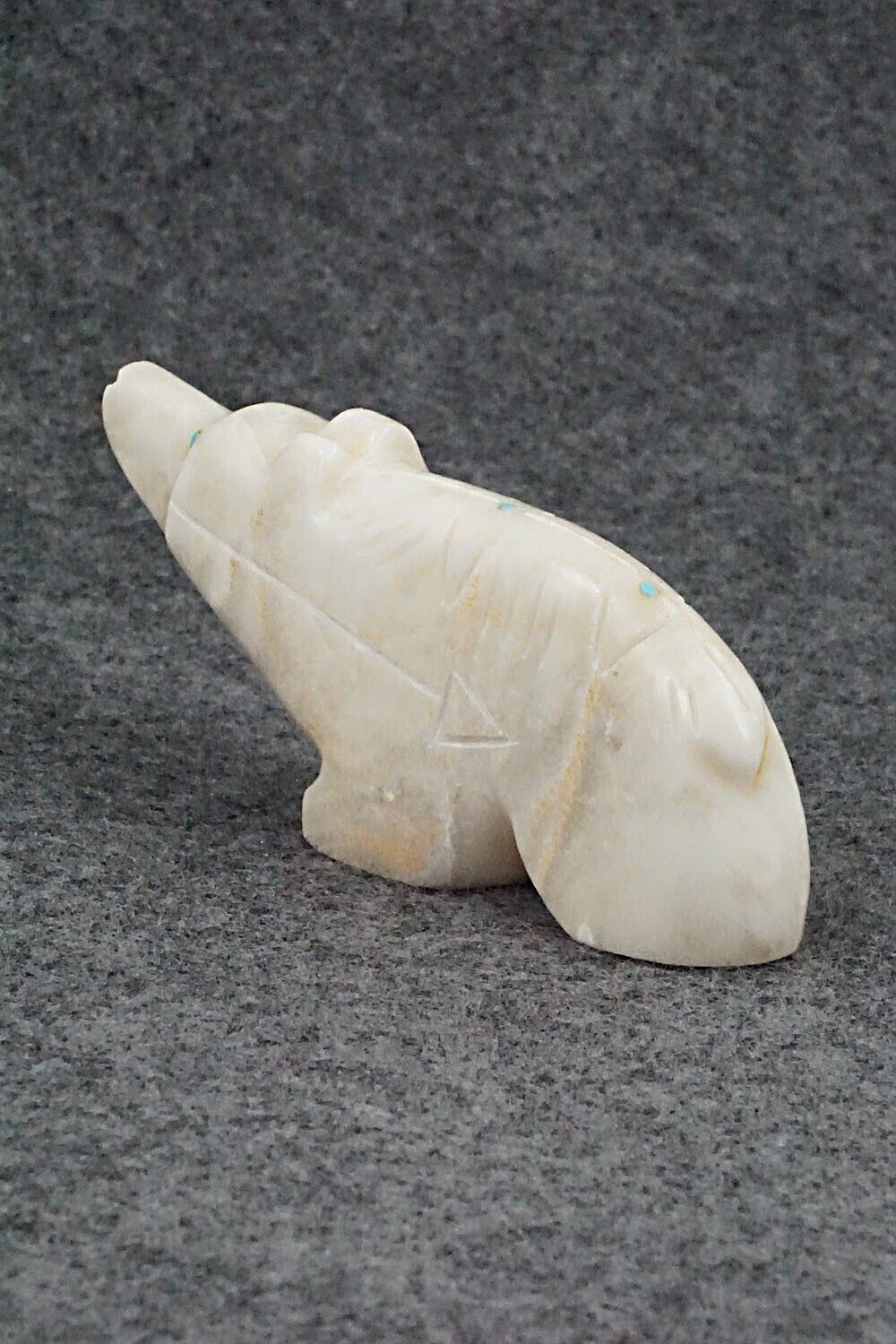 Bear Zuni Fetish Carving - Brandon Phillips