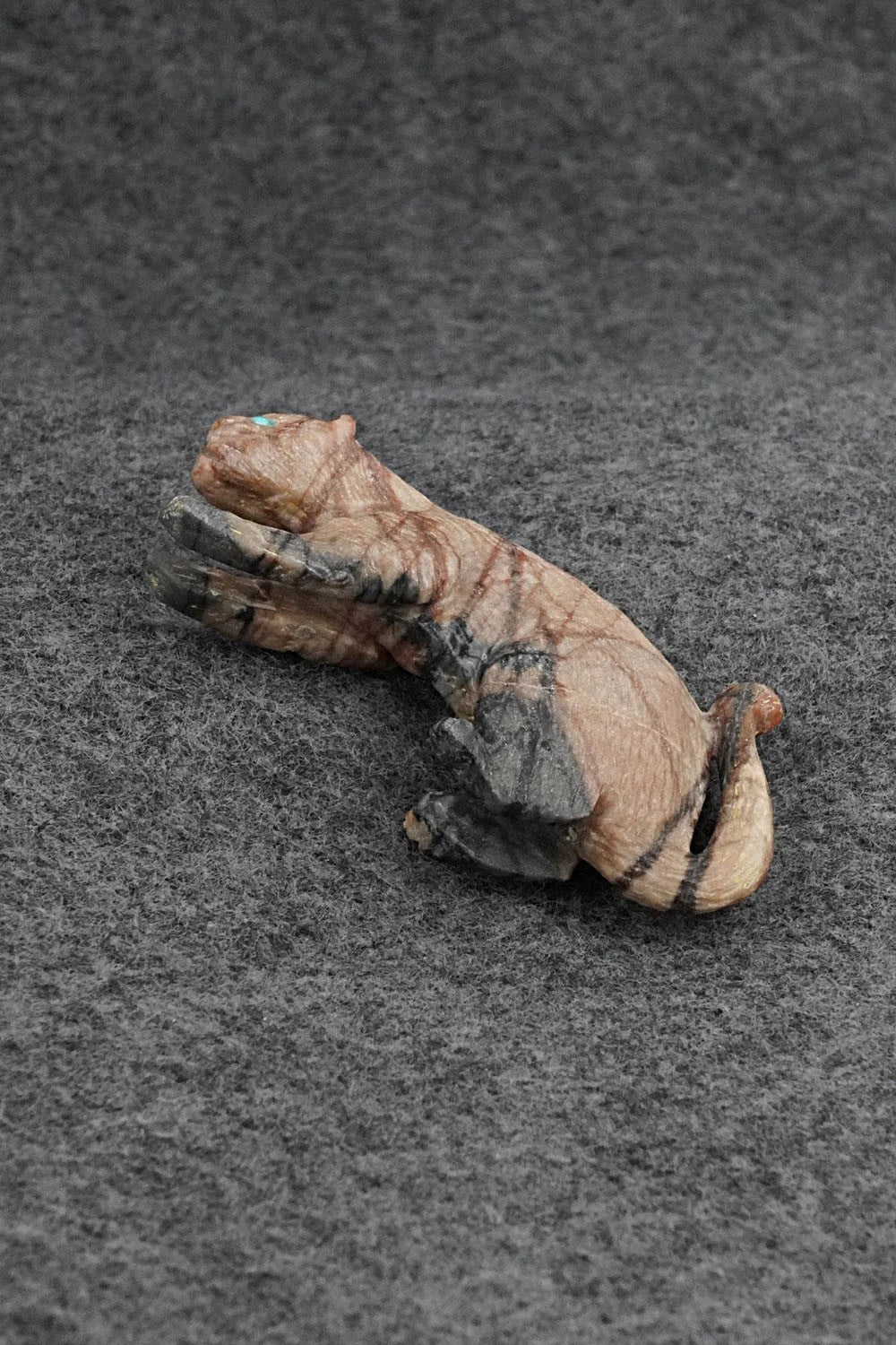 Mountain Lion Zuni Fetish Carving - Lance Cheama