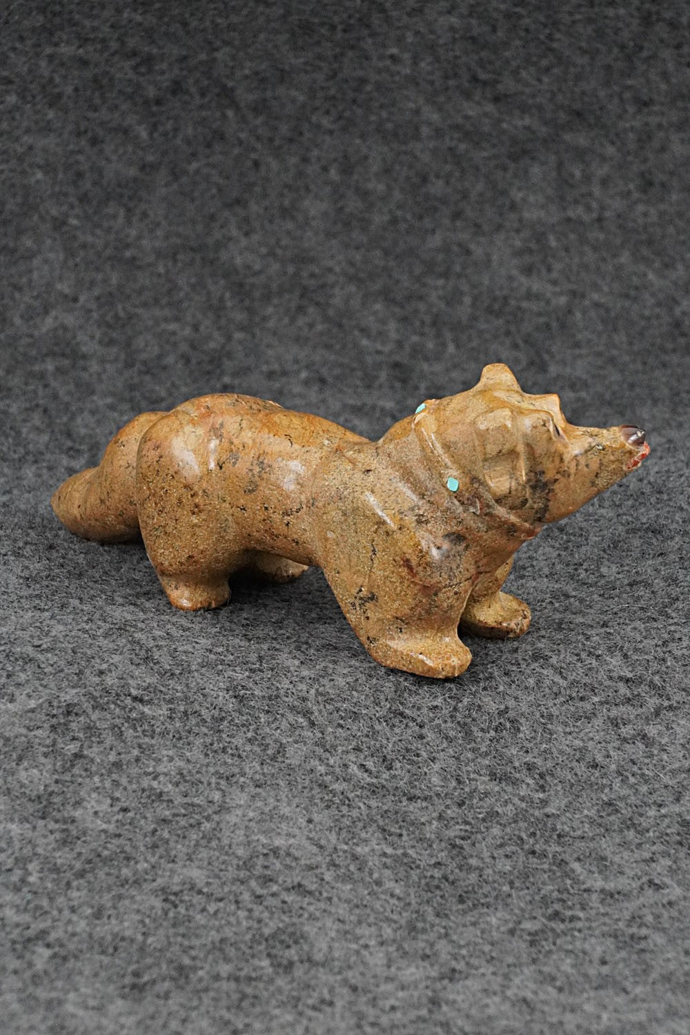 Dog Zuni Fetish Carving - Freddie Leekya