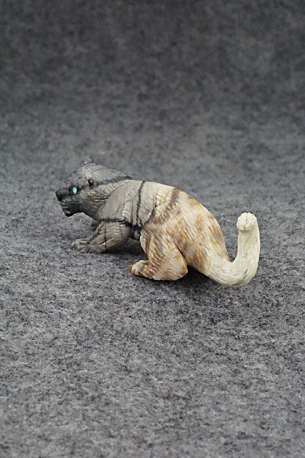 Mountain Lion Zuni Fetish Carving - Lance Cheama
