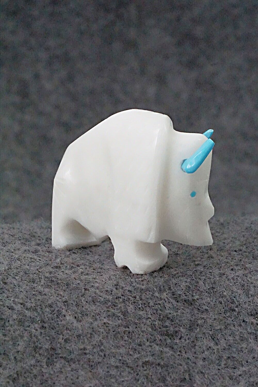 Buffalo Zuni Fetish Carving - Todd Etsate