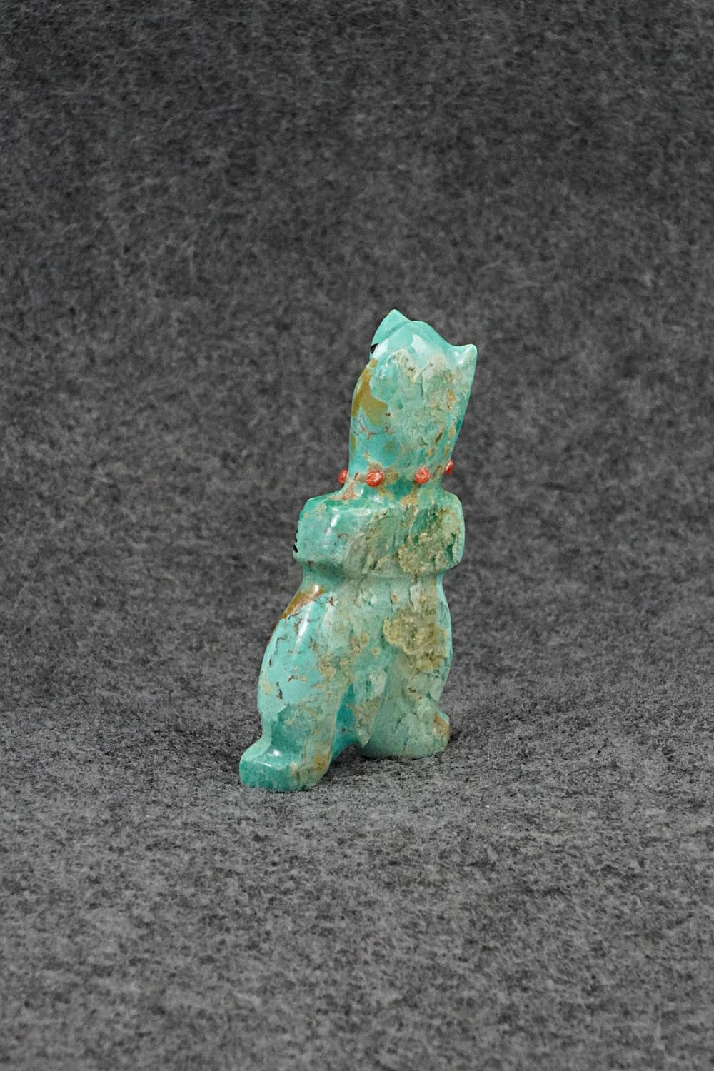 Bear Zuni Fetish Carving - Claudia Peina