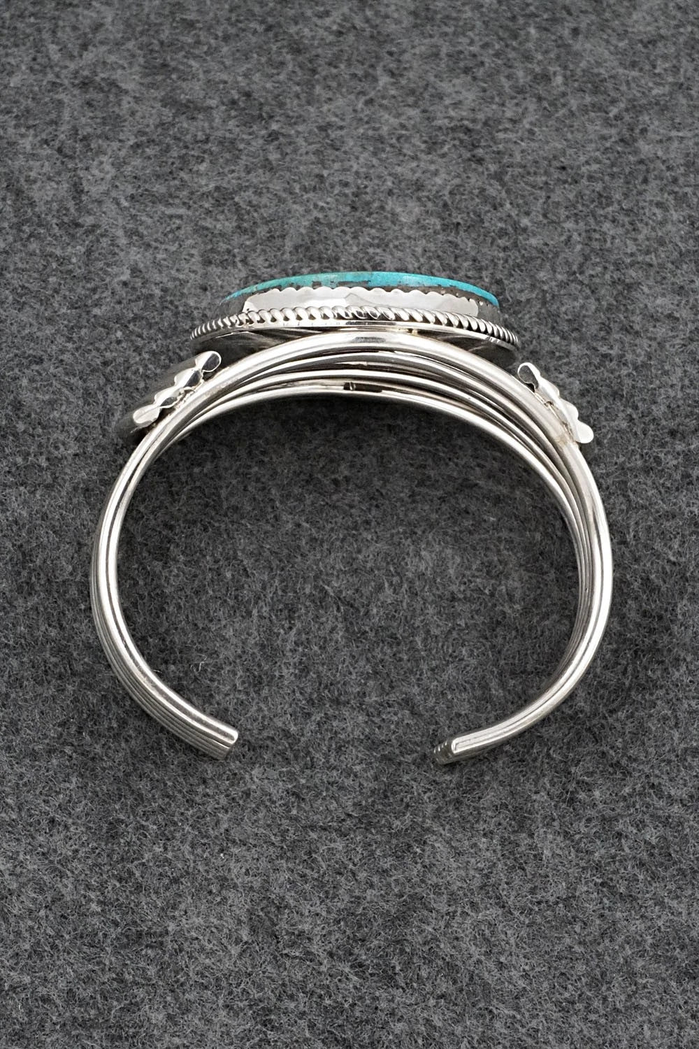 Turquoise & Sterling Silver Vintage Bracelet - Larose Ganadonegro