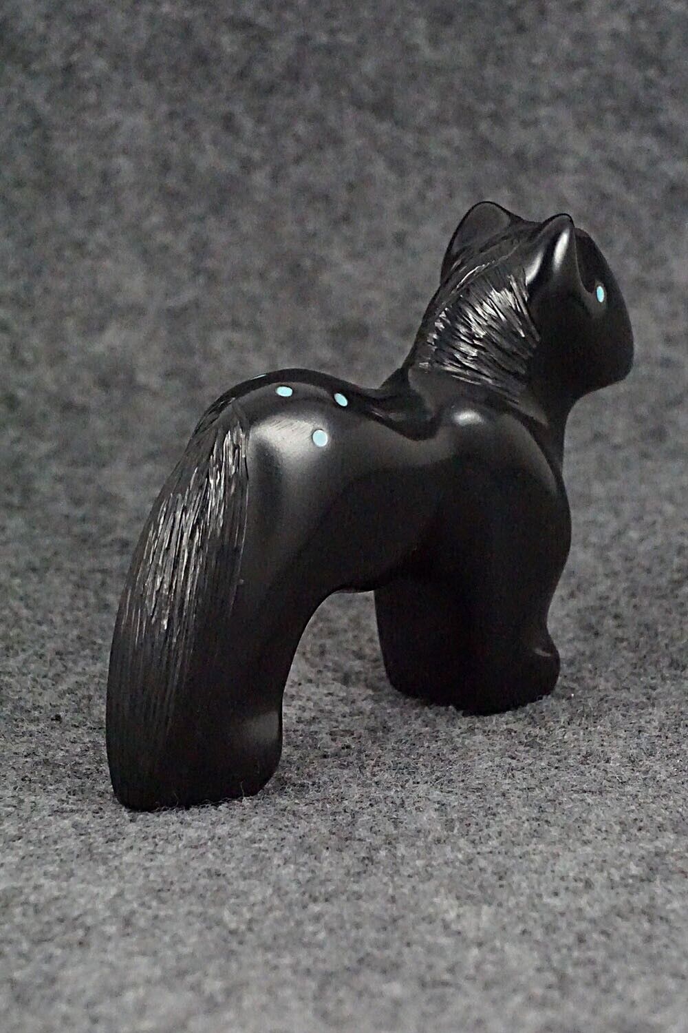 Horse Zuni Fetish Carving - Herbert Halate