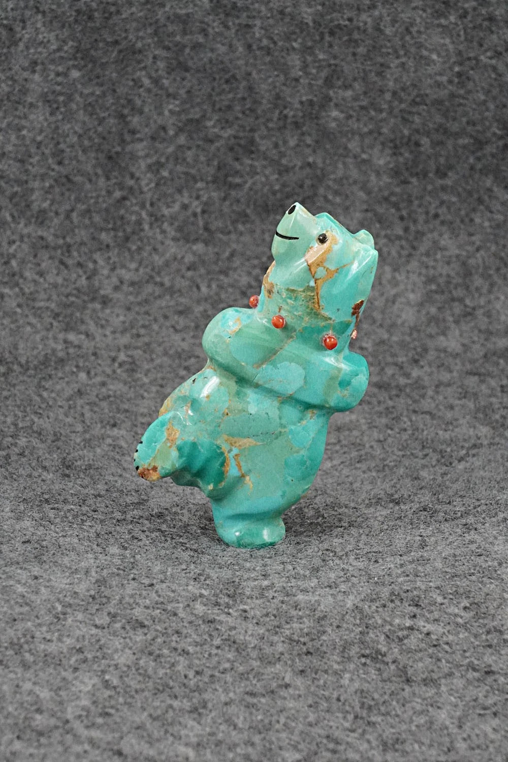 Bear Zuni Fetish Carving - Claudia Peina