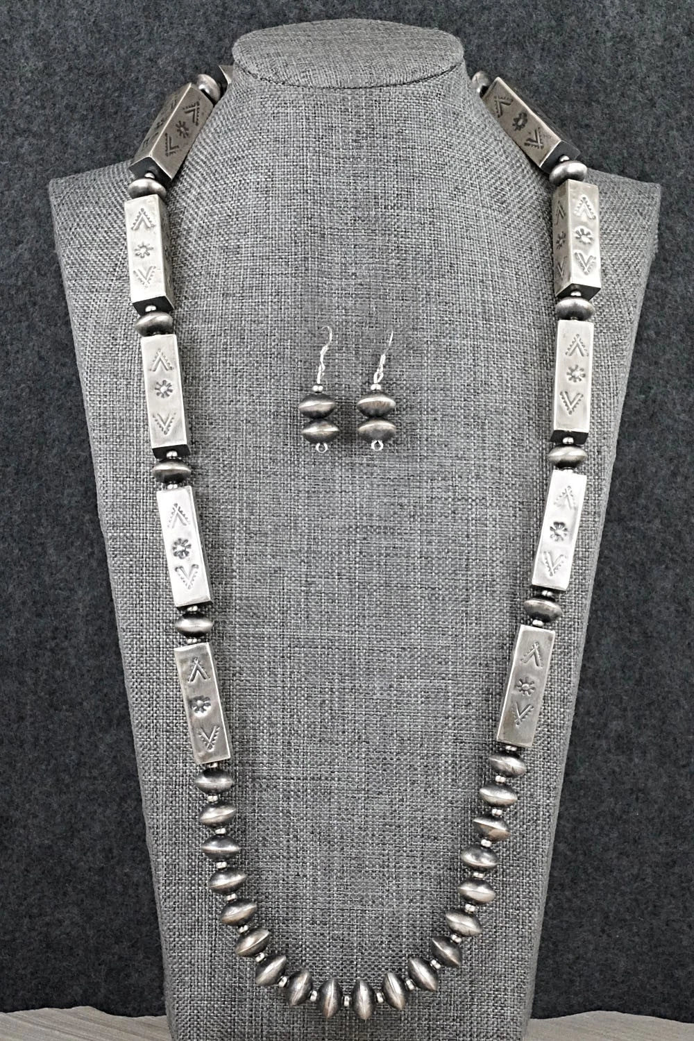 Sterling Silver Navajo Pearl Necklace & Earrings Set - Shelby Montoya