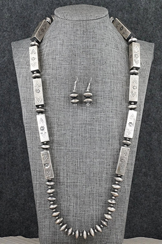 Navajo Pearls – High Lonesome Trading