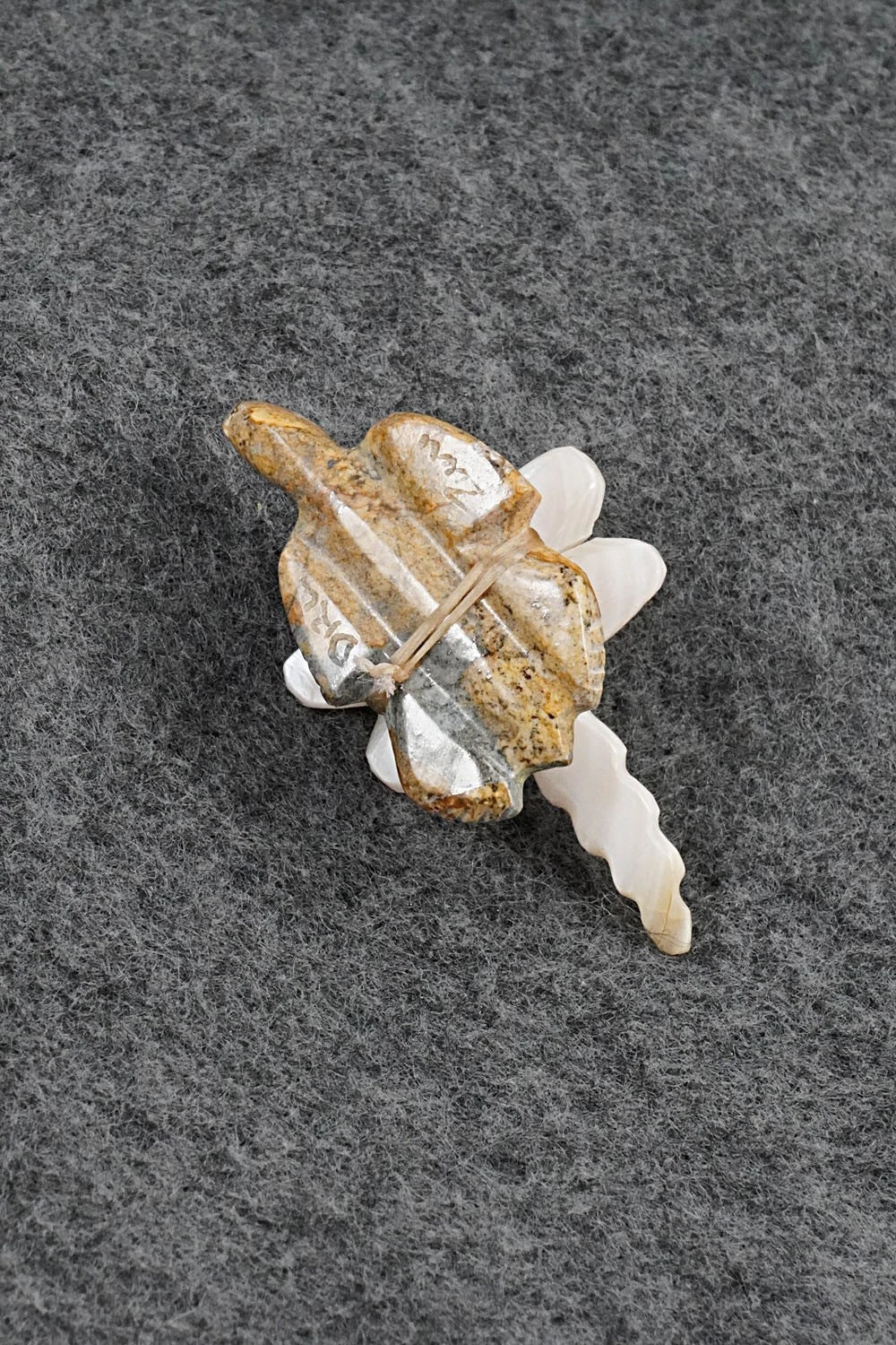 Turtle Zuni Fetish Carving - Daisy Rose Leonard