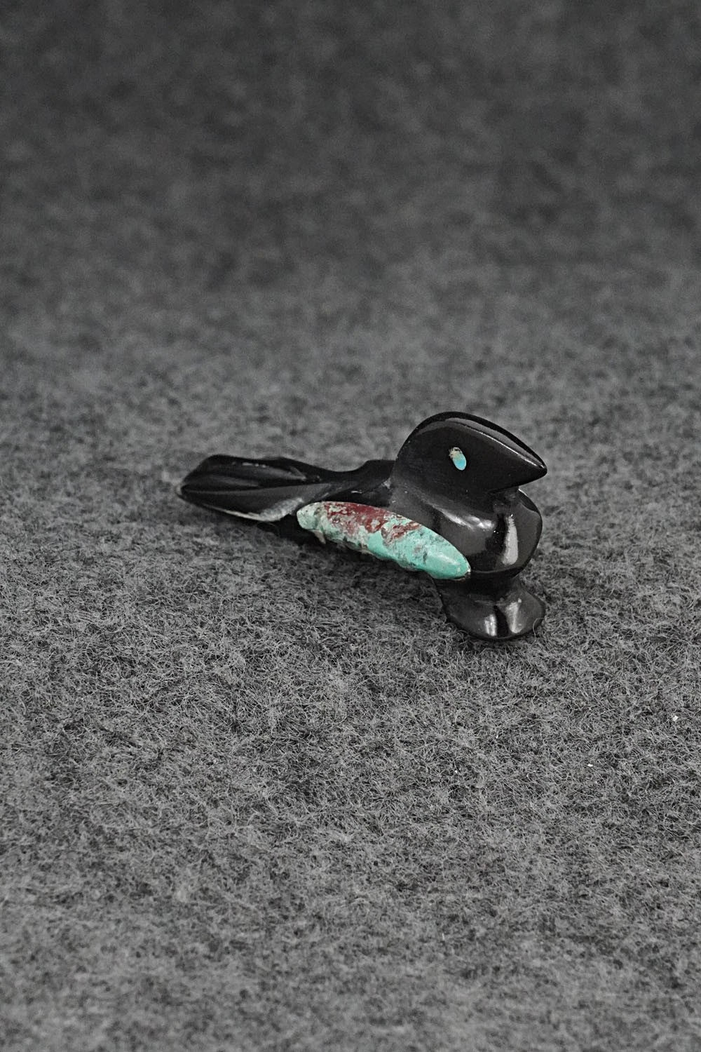 Crow Zuni Fetish Carving - Calvart Bowannie