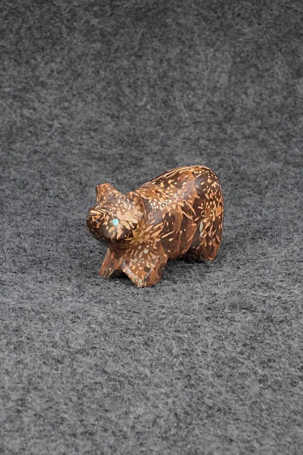 Bear Zuni Fetish Carving - Calvert Bowannie