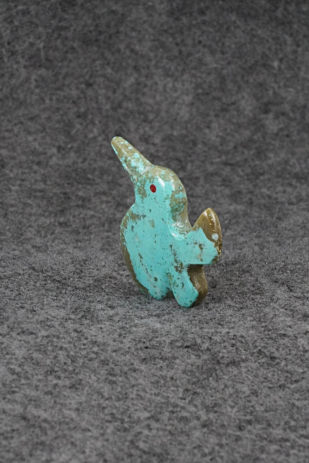 Humming Bird Zuni Fetish Carving - Kenric Laiwakete