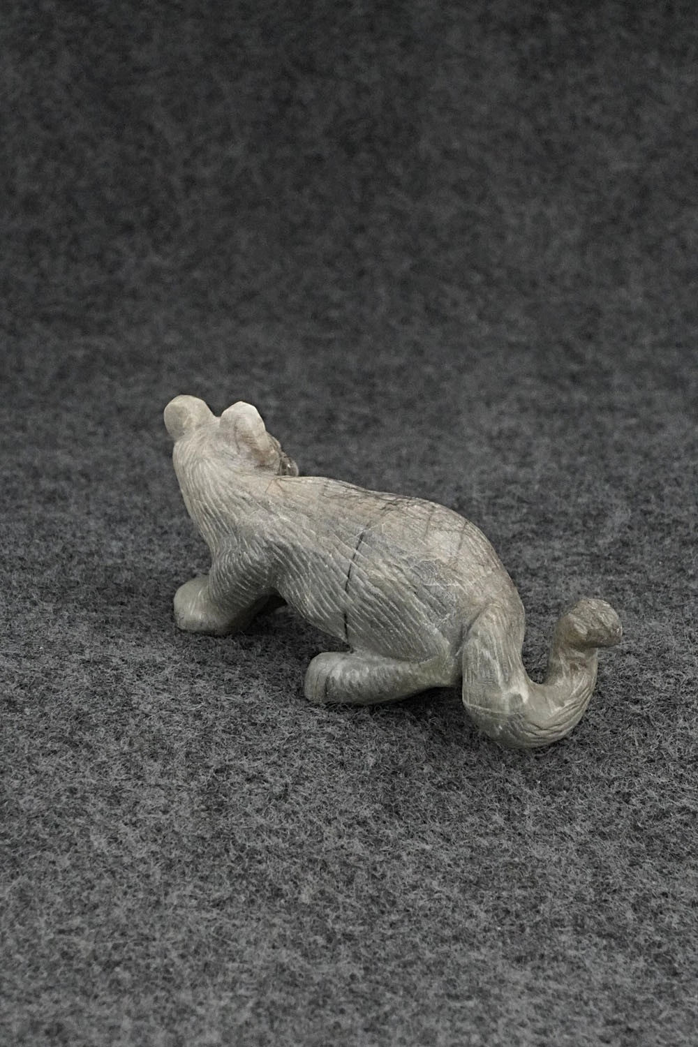 Mountain Lion Zuni Fetish Carving - Wilfred Cheama