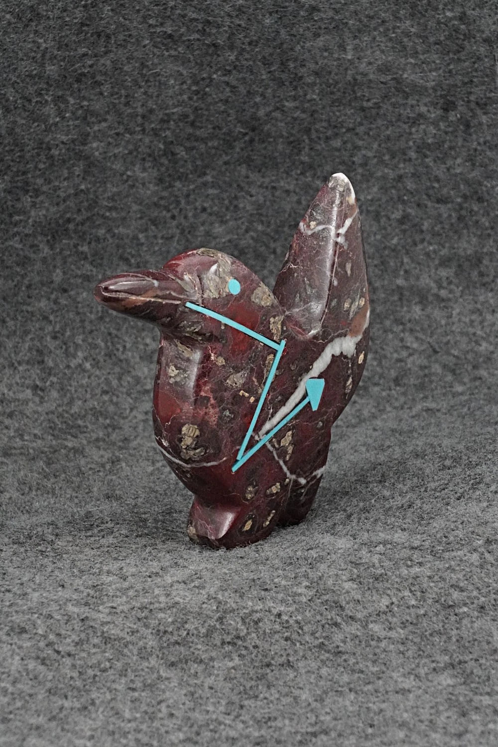 Humming Bird Zuni Fetish Carving - Kenric Laiwakete