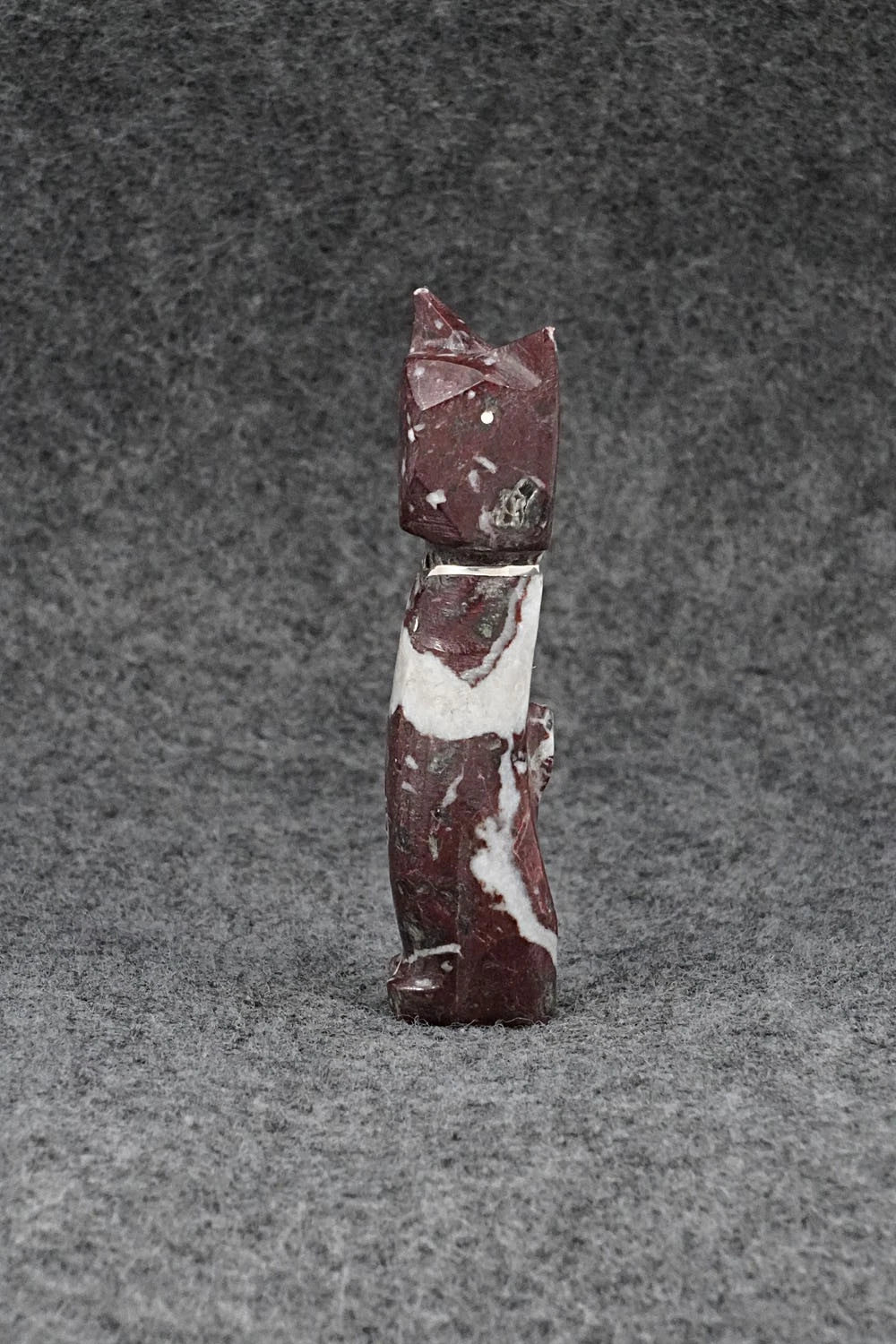 Cat Zuni Fetish Carving - Kenny Chavez
