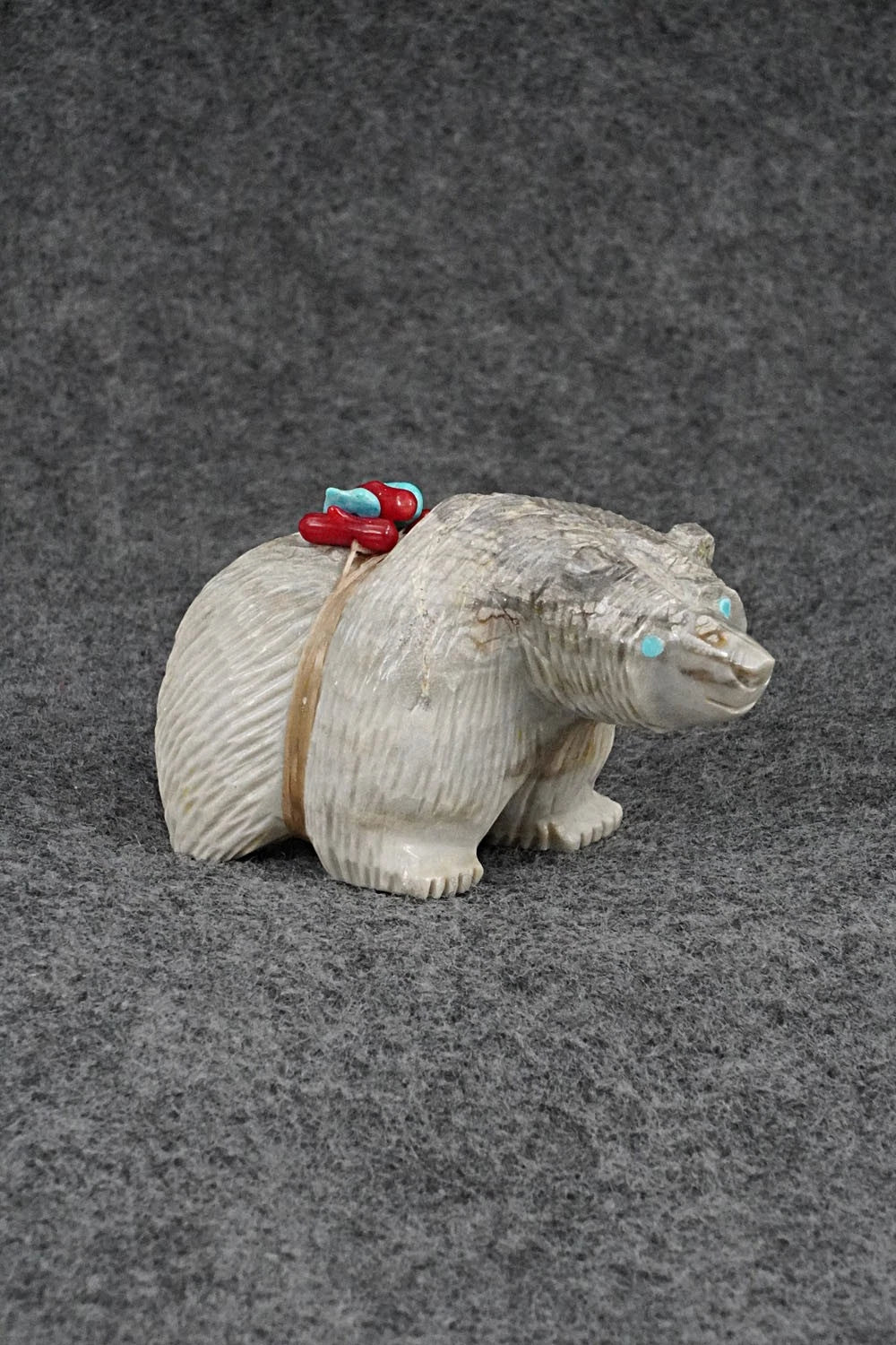 Bear Zuni Fetish Carving - Farlan & Paulette Quam