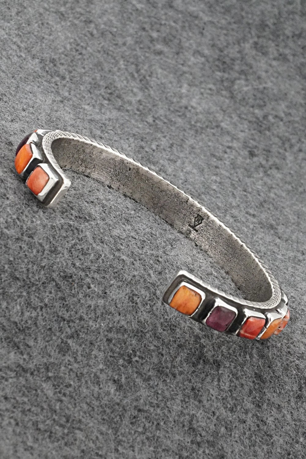 Spiny Oyster & Sterling Silver Bracelet - Ernest Rangel