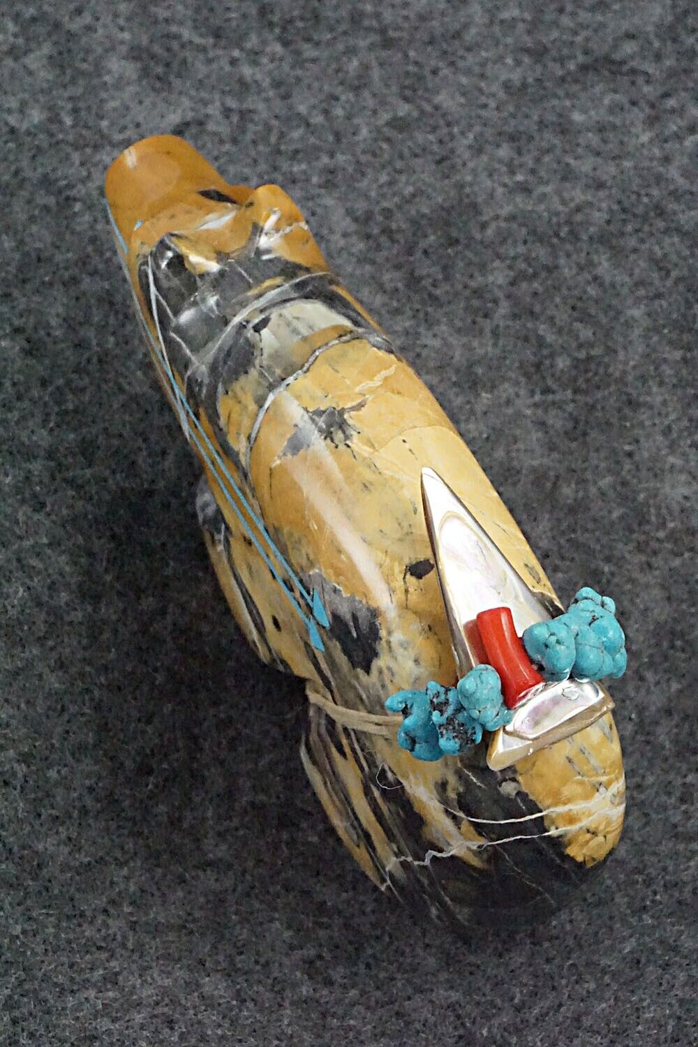 Bear Zuni Fetish Carving - Rodney Laiwakete