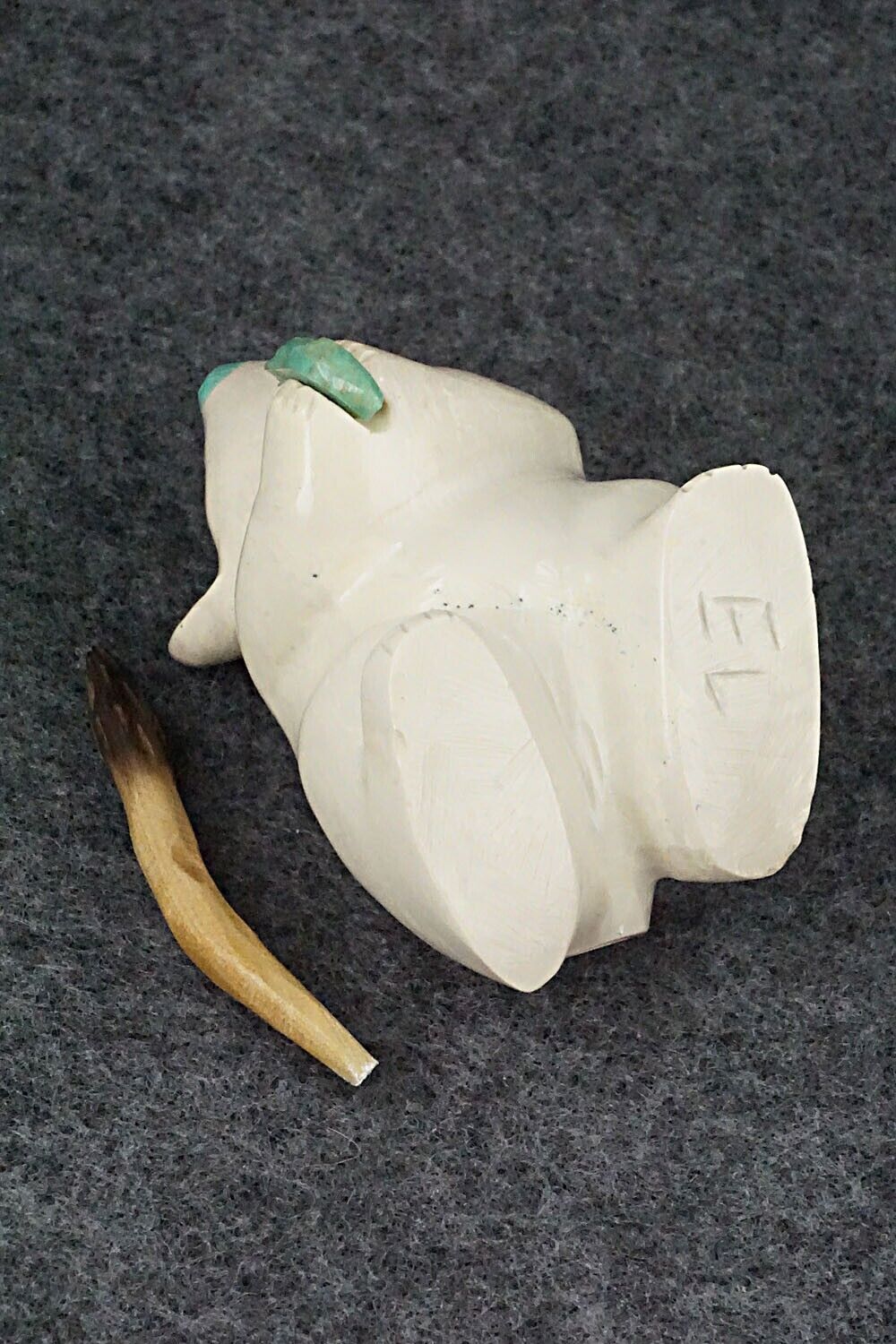 Mouse Zuni Fetish Carving - Enrike Leekya